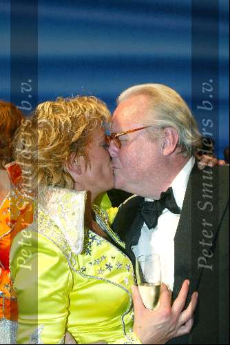 Utrecht 9 november 2003
Premiere Mama Mia in Utrec ht
Simone Kleinsma en Guus Verstraete