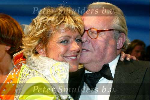 Utrecht 9 november 2003
Premiere Mama Mia in Utrec ht
Simone Kleinsma en Guus Verstraete