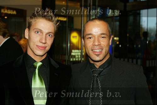 Utrecht 9 november 2003
Premiere Mama Mia in Utrec ht
Stanley Burlesson met vriend