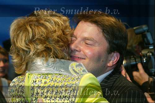 Utrecht 9 november 2003
Premiere Mama Mia in Utrec ht
Simone Kleinsma en Victor Low