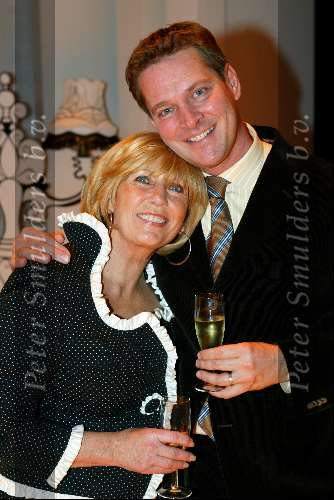 Gouda  17 november 2003
Premiere hemelbed met jos brink en liesbeth List
Albert  Verlinden en Willeke Alberti