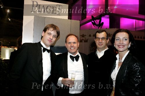 Amsterdam 9 december 2004
Miljonairs fair in de Rai Amsterdam.
Andre Vermeer met baas Piaget