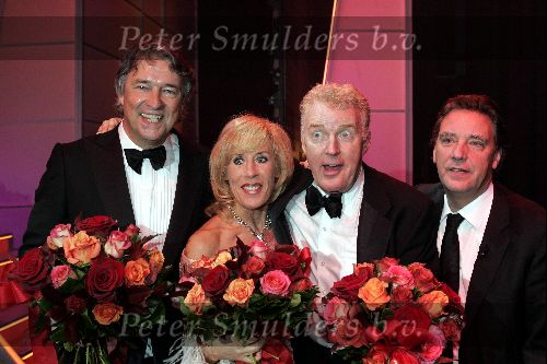 Amsterdam 26 november 2004
Premiere Andre v Duin in Carre
Andre v Duin Joke Bruijs Ron Brandsteder en Jan Rietman