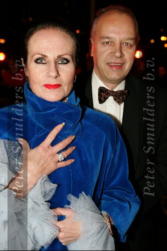 Amsterdam 15 november 2004
Opening theater Carre in Amsterdam.
Ans Markus met man