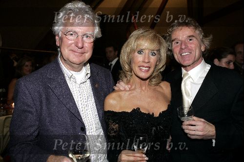 Amsterdam 26 november 2004
Premiere Andre v Duin in Carre
Joke Bruijs met Boris Bayer en Gerard Cox