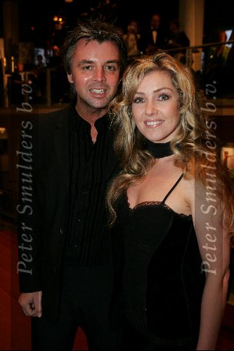 Eindhoven 21 november 2004
Premiere Hello Dolly in schouwburg Eindhoven.
Brigitte Nijman met vriend