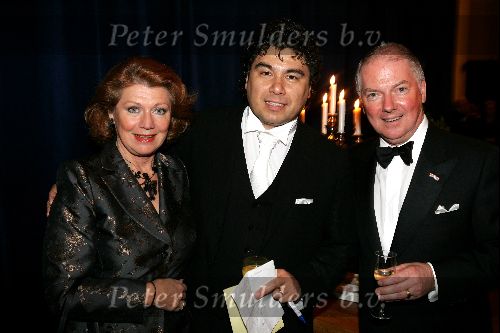 Arnhem 19 november 2004
Gala van de Ronnie Tober Foundation.
Jorge Castro Ronnie Tober en Bruni Heinke