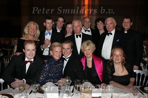 Arnhem 19 november 2004
Gala van de Ronnie Tober Foundation.
Tafel kleinzoon Caranza (helemaal rechts)