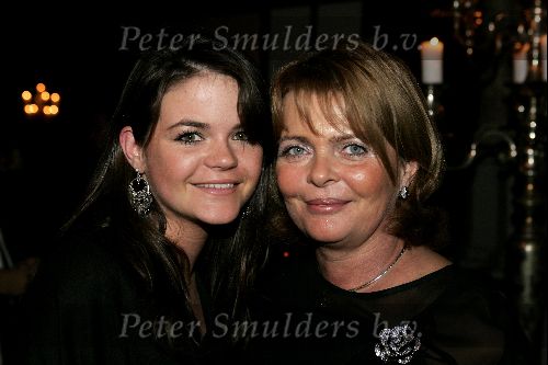 Den Bosch 27 november 2004
Modeshow Addy v d Krommenacker in de orangerie.
Carlita v d Valk met dochter