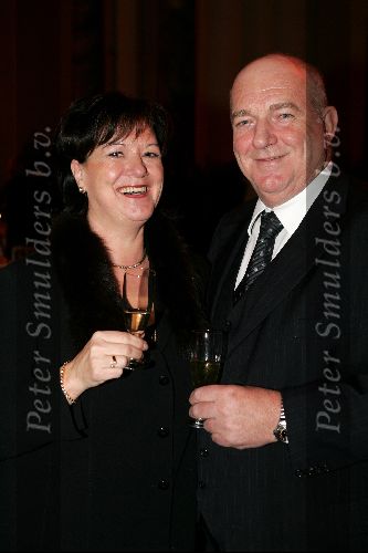 Arnhem 19 november 2004
Gala van de Ronnie Tober Foundation.
Cas Spijkers met vrouw