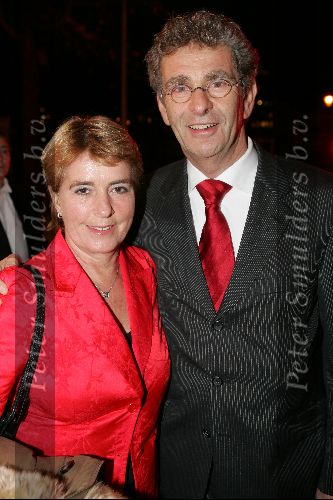 Amsterdam 15 november 2004
Opening theater Carre in Amsterdam.
Chiel v Praag met vrouw