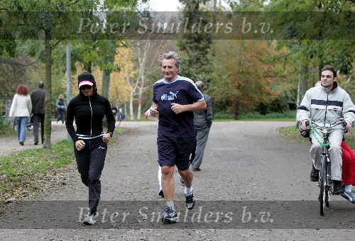 Amsterdam 31 oktober 2004
Connie Breukhoven hardlopen met Hans Breukhoven en PA Edwin in Vondelpark