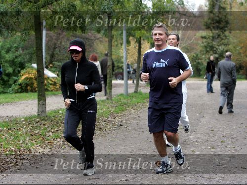Amsterdam 31 oktober 2004
Connie Breukhoven hardlopen met Hans Breukhoven en PA Edwin in Vondelpark