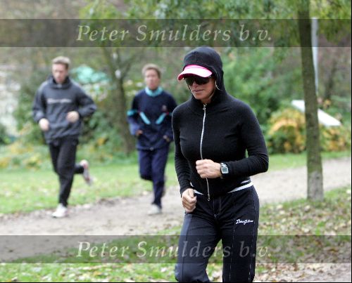 Amsterdam 31 oktober 2004
Connie Breukhoven hardlopen in vondelpark