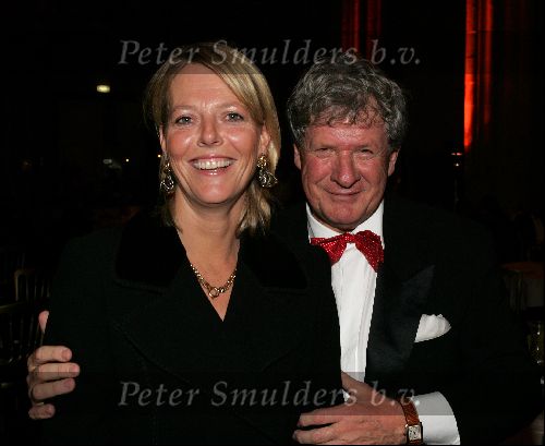 Arnhem 19 november 2004
Gala van de Ronnie Tober Foundation.
Dorien Ouborg met Willibrord Frequin