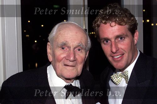 23 November1999
Premiere nieuwe James Bond Film in Tushinky in Amsterdam.
Edwin Smulders met Q uit de James Bond films
