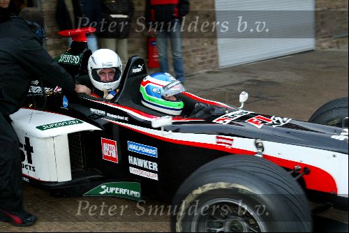 Donnington 25 november 2003
Trust & Minardi in donnington
edwin smulders met bruni en jos verstappen  in formule 1 wagen