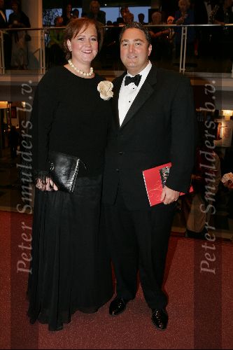 Eindhoven 21 november 2004
Premiere Hello Dolly in schouwburg Eindhoven.
Erwin v Lambaert met vrouw