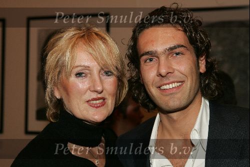 Den Haag 22 november 2004
Feestje Holland Casino in het circustheater.
Ferenc Lorch met moeder