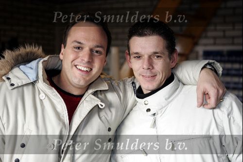Fijnaart 25 november 2004
Frans Bauer en familie opnames met Sinterklaas en Kamelen. Frans met zijn broer Dorus Bauer