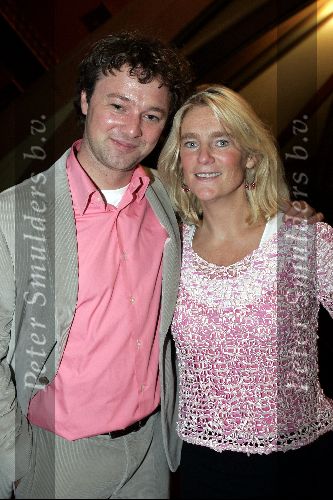 Amsterdam 26 november 2004
Premiere Andre v Duin in Carre
Frits Sissing met vriendin