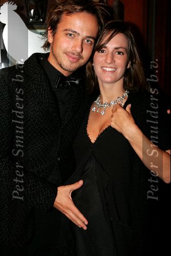 Amsterdam 8 november 2004
Premiere Bridget Jones  in tuschinski.
Geert Hoes met zwangere vriendin
