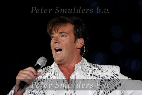 Rotterdam 6 december 2004
Optreden Gerard Joling in Ahoy.
Gerard Joling