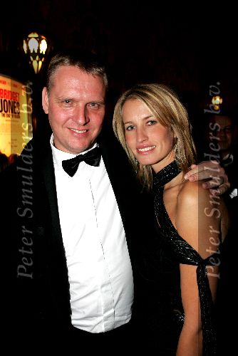 Amsterdam 8 november 2004
Premiere Bridget Jones  in tuschinski.
Anouk Voorveld en Ginus Tiemessen