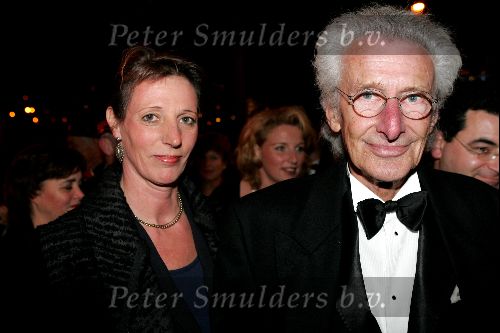 Amsterdam 15 november 2004
Opening theater Carre in Amsterdam.
Harry Mulisch met vrouw