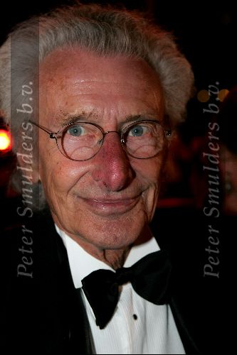 Amsterdam 15 november 2004
Opening theater Carre in Amsterdam.
Harry Mulisch
