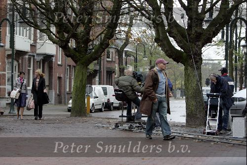 Amsterdam 16 november 2004
Isa Hoes opnames Rozengeur en Wodka Lime  in Cornelis Schuytstraat. Isa met Medina Schuurman