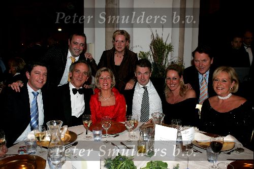Arnhem 19 november 2004
Gala van de Ronnie Tober Foundation.
Jan Willem v Vollenhoven en mevr Kamminga