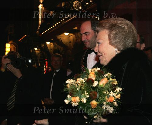 Amsterdam 15 november 2004
Opening theater Carre in Amsterdam.
Koningin Beatrix en Job Cohen