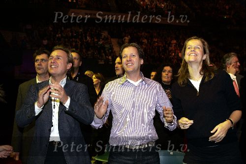 Rotterdam 6 december 2004
Optreden Gerard Joling in Ahoy.
Paulien Huizinga met Michiel Mol en Mike Dobbinga