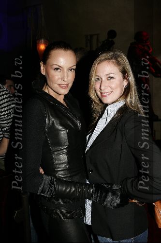 Amsterdam 25 november 2004
Premiere Killzone in Cineac.
Micky Hoogendijk en Fabienne de Vries