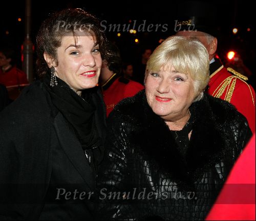 Amsterdam 15 november 2004
Opening theater Carre in Amsterdam.
Nelly fryda met dochter