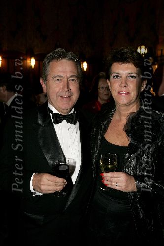 Amsterdam 29 november 2004
Presentatie nieuwe lijn Hans Schreuder in Tuschinski.
Otto Lenselink met vrouw
