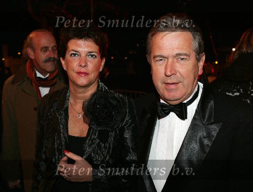 Amsterdam 15 november 2004
Opening theater Carre in Amsterdam.
Otto Lenselink met vrouw