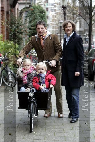 Amsterdam 27 november 2004
Prins Maurits Prinses Marilene met Anna en Lucas op