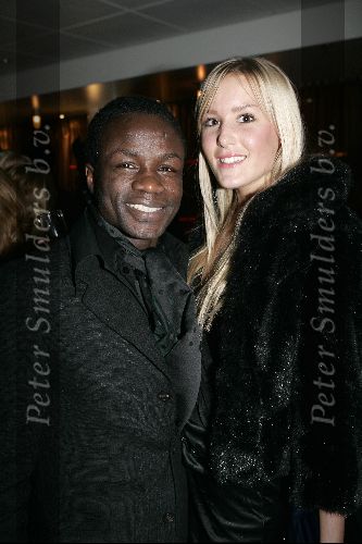 Scheveningen 22 november 2004
Feest Holland casino in circustheater.
Regilio Tuur met een vriendin