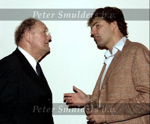 Amsterdam 26 november 2004
Premiere Andre v Duin in Carre
Joop v d Ende en Reinout Oerlemans