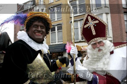 Amsterdam 27 november 2004
Sinterklaas op de cornelis schuytstraat.
Sinterklaas en Zwarte piet