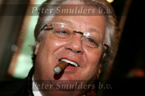 Den Haag 22 november 2004
Feestje Holland Casino in het circustheater.
Tony Tetro met sigaar