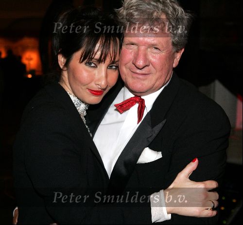 Arnhem 19 november 2004
Gala van de Ronnie Tober Foundation.
Willibrord Frequin met Suzanne Frequin