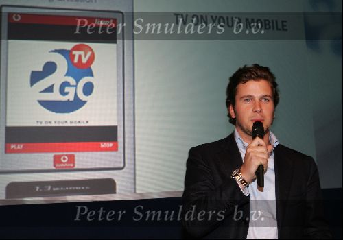 Amsterdam 18 november 2004
Presentatie 2goTV (vodafone) in de Kroon.
 Winston Gerschtanowitz