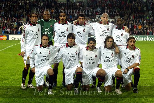 Eindhoven, 1 November 2005
Wedstrijd Champions League seizoen 2005/2006tussen PSV-AC Milaan, eindstand 1-0
met o. Paolo Maldini Dida Jaap Stam Clarence Seedorf Kaka Kakha Kaladze Alessandro Nesta Serhinho
© Foto: Peter Smulders
