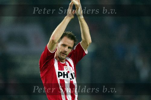 Eindhoven, 1 November 2005
Wedstrijd Champions League seizoen 2005/2006tussen PSV-AC Milaan, eindstand 1-0
Blijdschap bij Andre Ooijer
Foto: © Peter Smulders