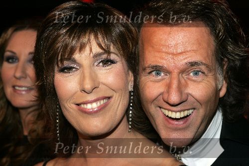 Hilversum14 november 2005
40 jaar BZN in studio 21.
BZN met koninklijke onderscheiding. 
Carola Smit en Andre Rieu