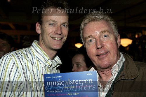 Amsterdam 7 november 2005
Presentatie boek van Agnes v Oeveren .
Andre v Duin met vriend