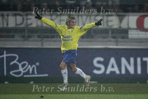 Waalwijk, 19 November 2005
Kompetitiewedstrijd seizoen 2005/2006
RKC-PSV eindstand 4-4
Doelpuntenmaker en man van de wedstrijd Benjamin de Ceulaer viert feest na zijn doelpunt 1-1